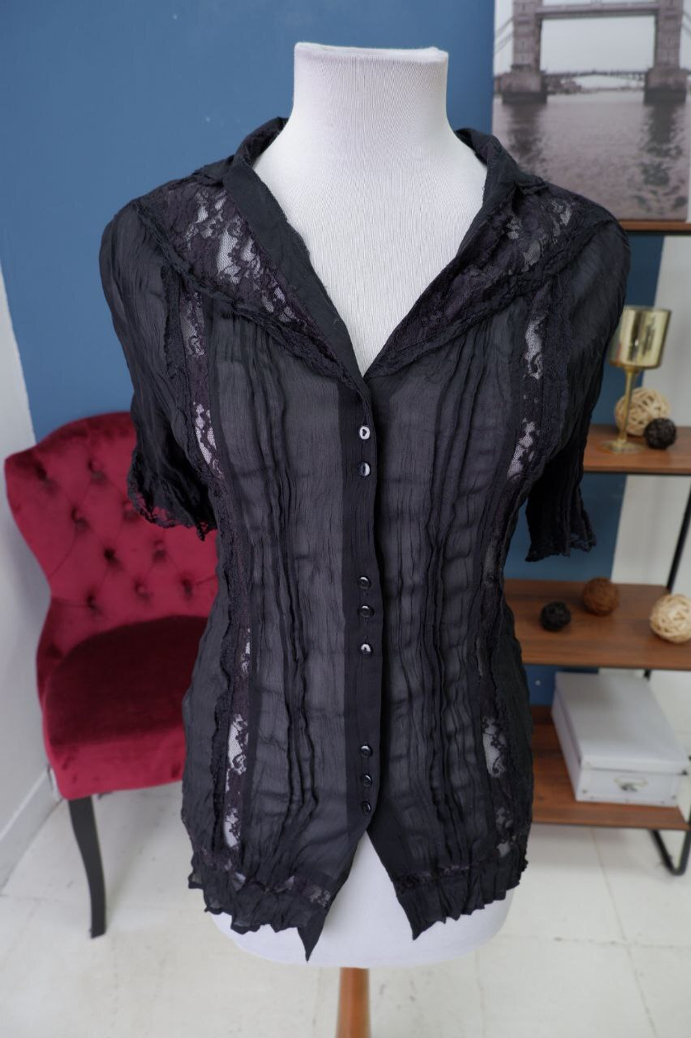 Блузка Oggi с кружевом 44 размер