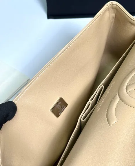 Женская сумка Chanel Timeless Jumbo бежевый