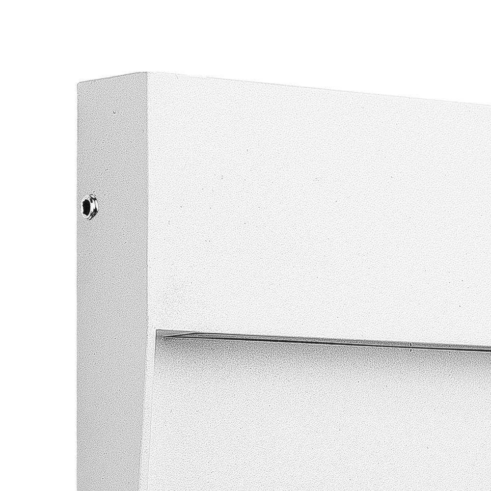 7012 Настенный уличный светильник BAKER