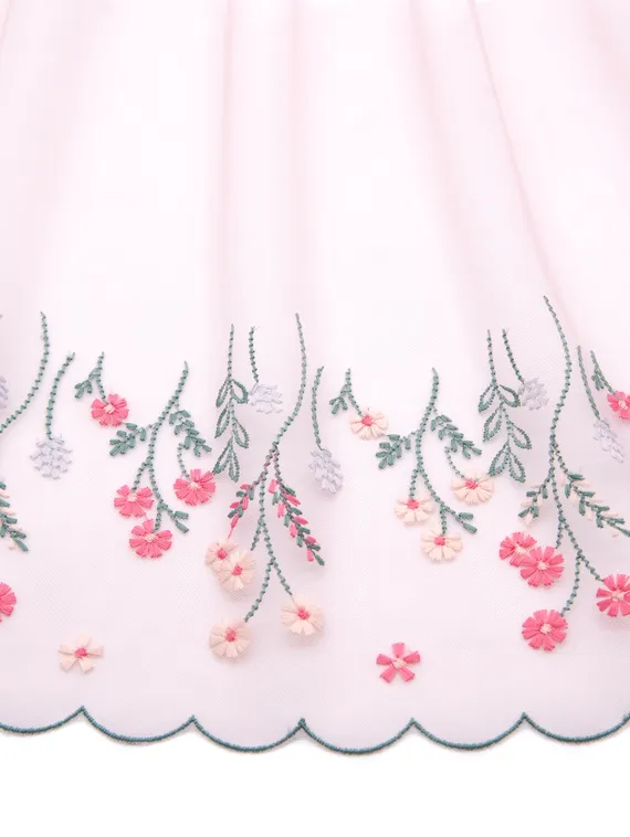 05-124 Вышивка на неэл. сетке 22 см, лотос/коралл/зеленый/телесный (левая)