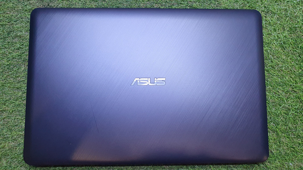 Ноутбук ASUS A4/4Gb/FHD/VivoBook X543BA-DM624/[90nb0iy7-m08710]/Windows 10
