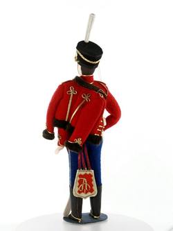 Кукла фарфоровая Гусар в мундире лейб-гвардии гусарского полка 1812 г. Россия