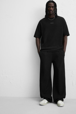 ZARA БРЮКИ-ДЖОГГЕРЫ С ВЕРТИКАЛЬНОЙ ТЕКСТУРОЙ, ЧЕРНЫЙ