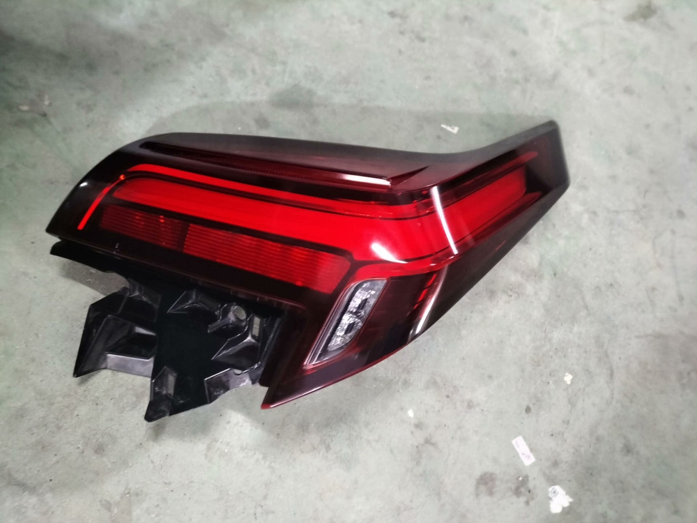 Задние фонари Cadillac CT4 (левый и правый), оригинал,