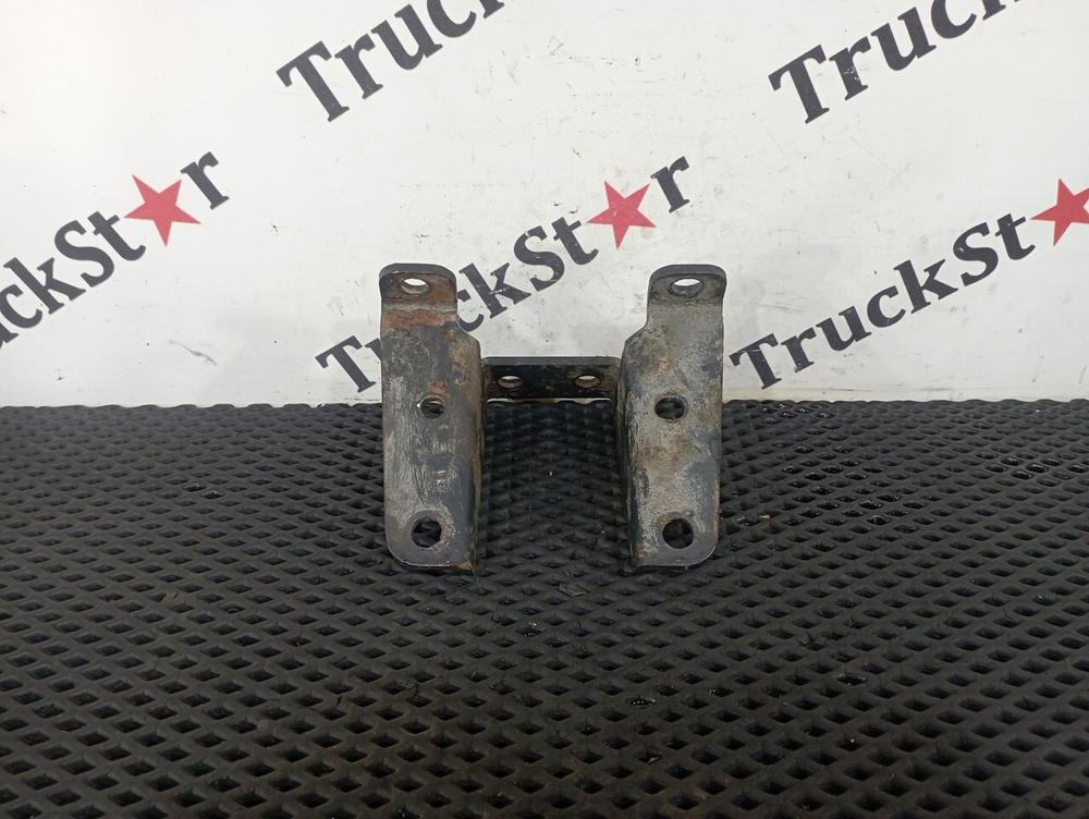 Кронштейн крыла заднего 2020г.