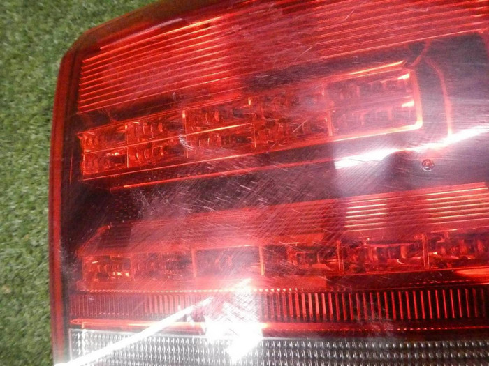 Фонарь правый внешний VW Tiguan 1 (2011-2018)