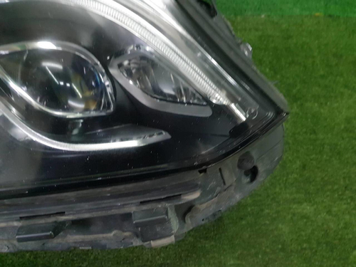 Фара правая Mercedes GLS X166 (2015-2019) LED (В пленке)