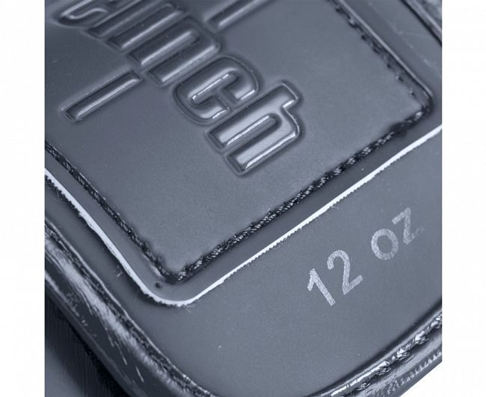 Перчатки боксерские Clinch Mist черные C143