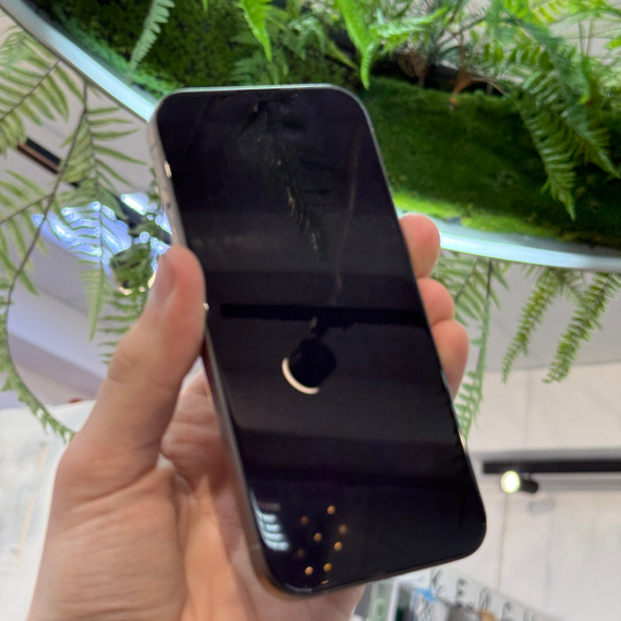 Apple iPhone 15 Pro 256 ГБ Серый титан