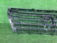 Решетка радиатора Toyota Land Cruiser 200 (2012-2015)