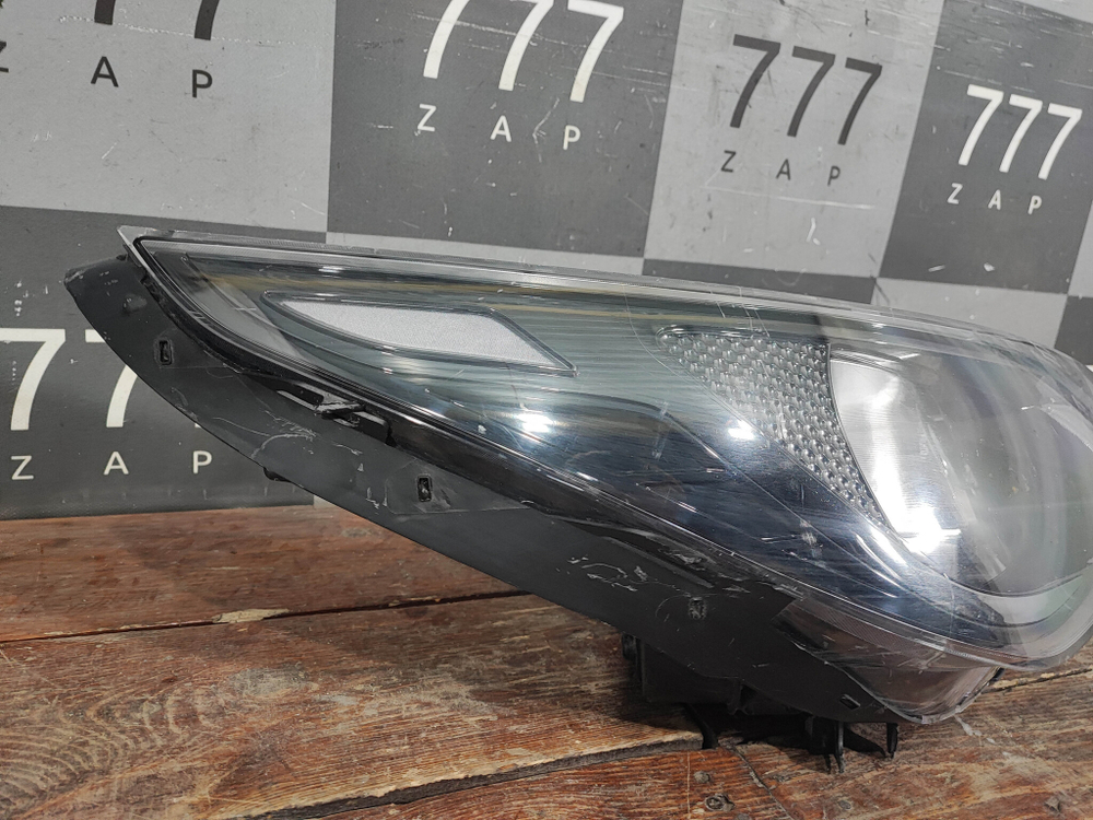 Фара правая галоген Hyundai Solaris 2 (HCR) 20-нв Б/У Оригинал 92102H5500