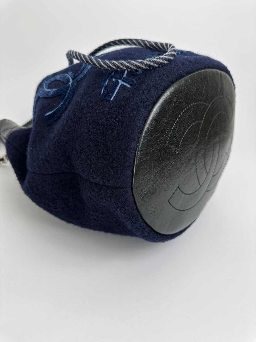 Сумка Chanel Bucket Bag Navy blue