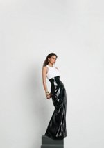 Юбка макси с высокой талией и разрезом сзади