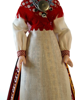 Кукла коллекционная фарфоровая Эстонка