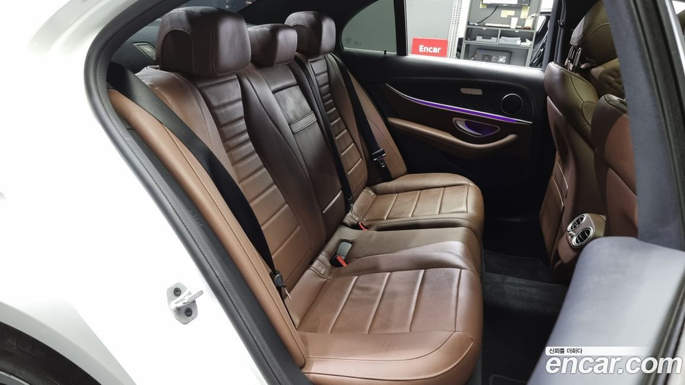 Mercedes-Benz E-Class W213 E250 AMG Line (04.2023)