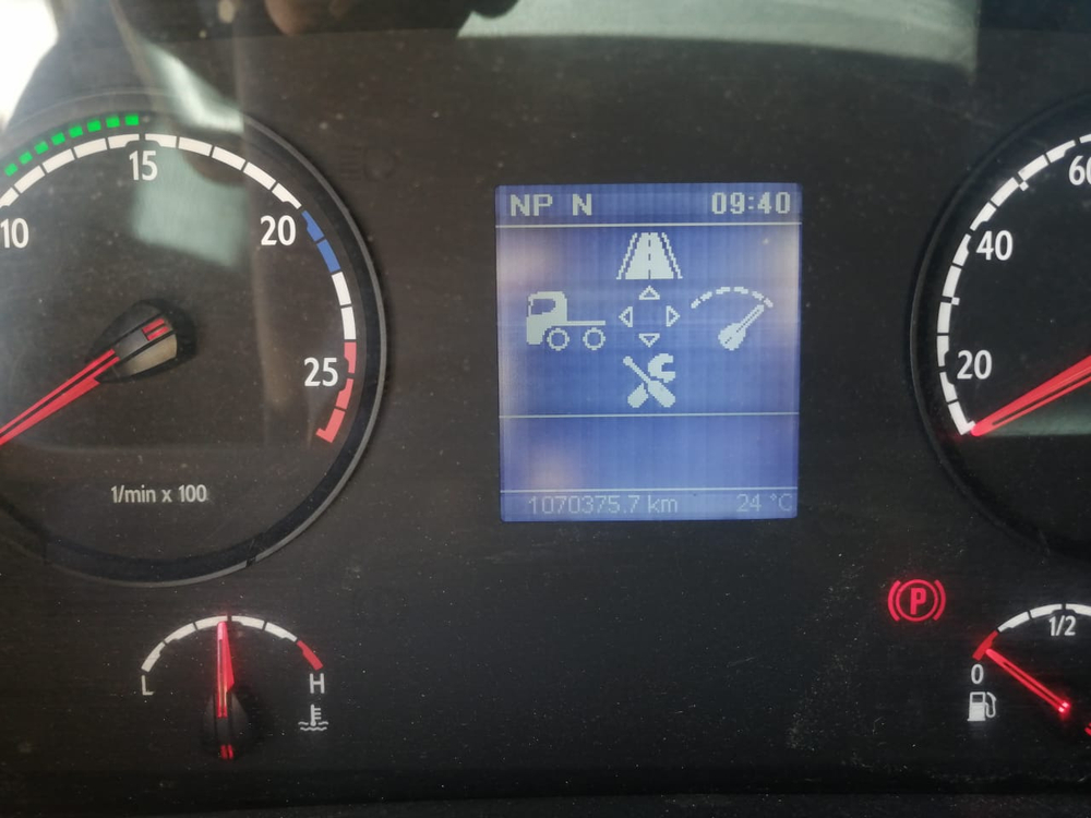 Scania P 4x2 Седельный тягач P400LA4X2HNA ADR FL (Дизельный, 12,7 л, 400 л.с., АТ)