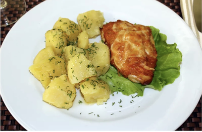 Картофель отварной с курицей 280гр