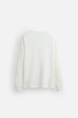 ZARA ФУТБОЛКА ИЗ РЕЛЬЕФНОЙ ТКАНИ С ВОРОТНИКОМ И ПУГОВИЦАМИ, ЖЕЛТОВАТО-БЕЛЫЙ