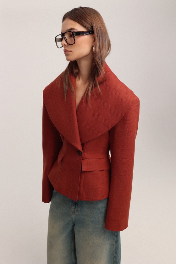 Жакет с округлым воротником