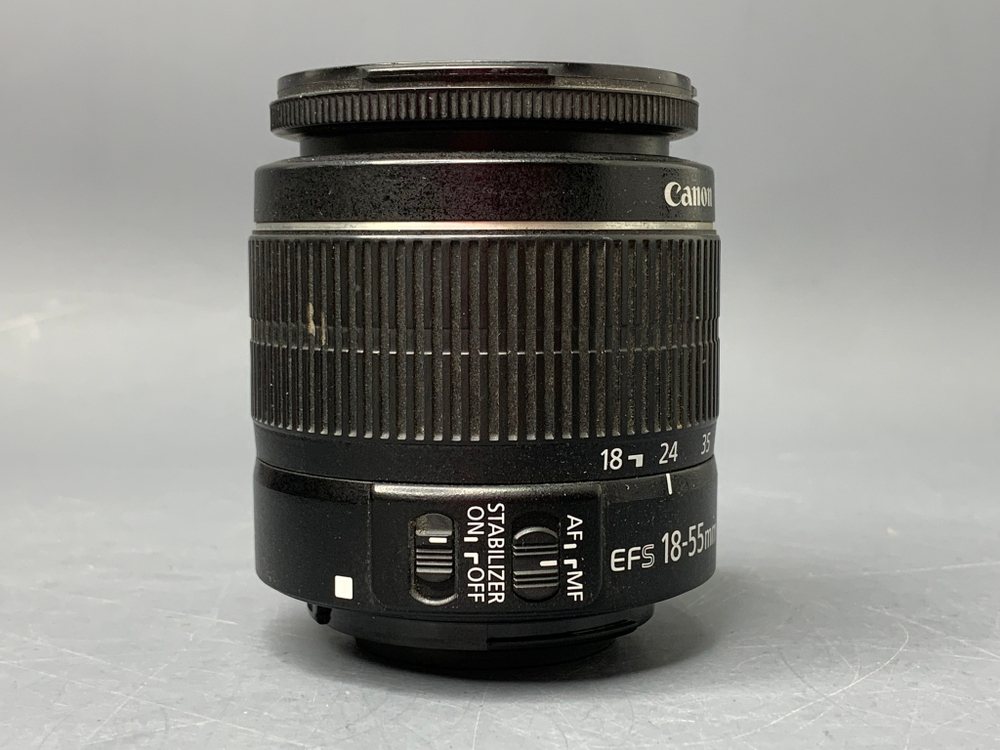 Canon 550D Kit 18-55mm 50000 кадров