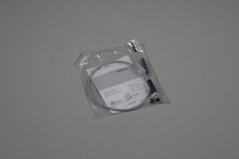 FESTO SMT-8M-PS-24V-K0,3-M8D