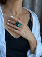 Кольцо в технике фьюзинг (запеченое стекло) на натуральной коже.