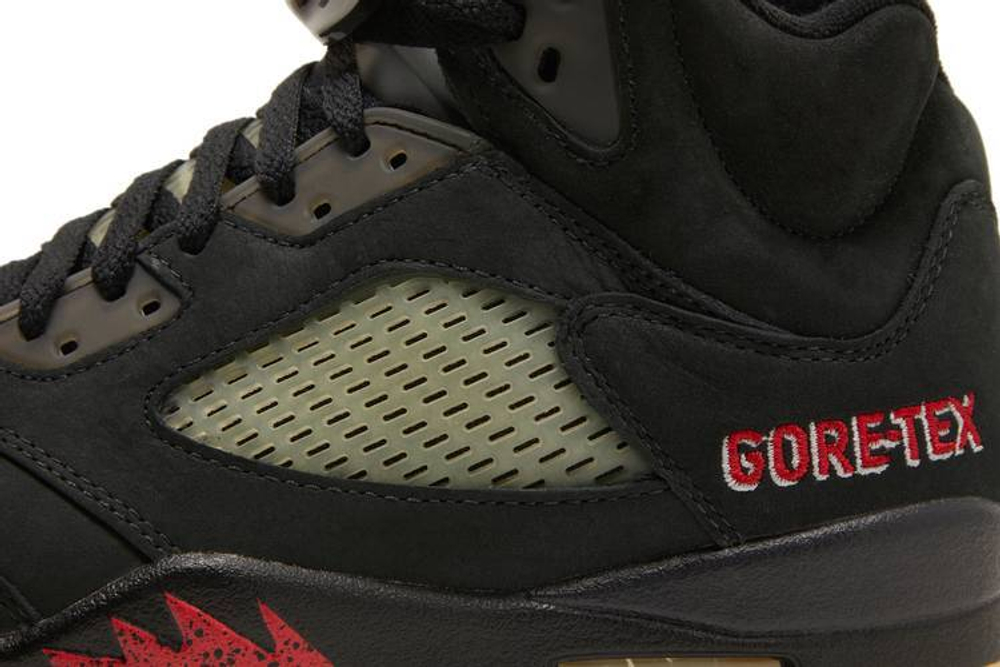 Кроссовки Jordan Air Jordan 5 Gore-Tex "Off-Noir" Supreme (Женская размерная сетка)