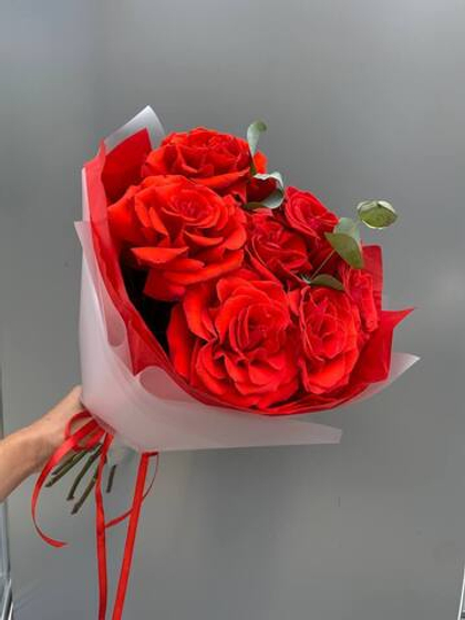 Французская роза эффектная