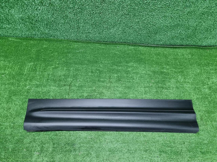 Накладка двери передняя LH Mercedes GLB X247 19-нв