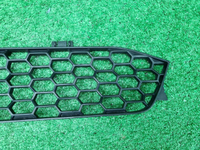 Решетка переднего бампера Scania R-Series (16-нв)