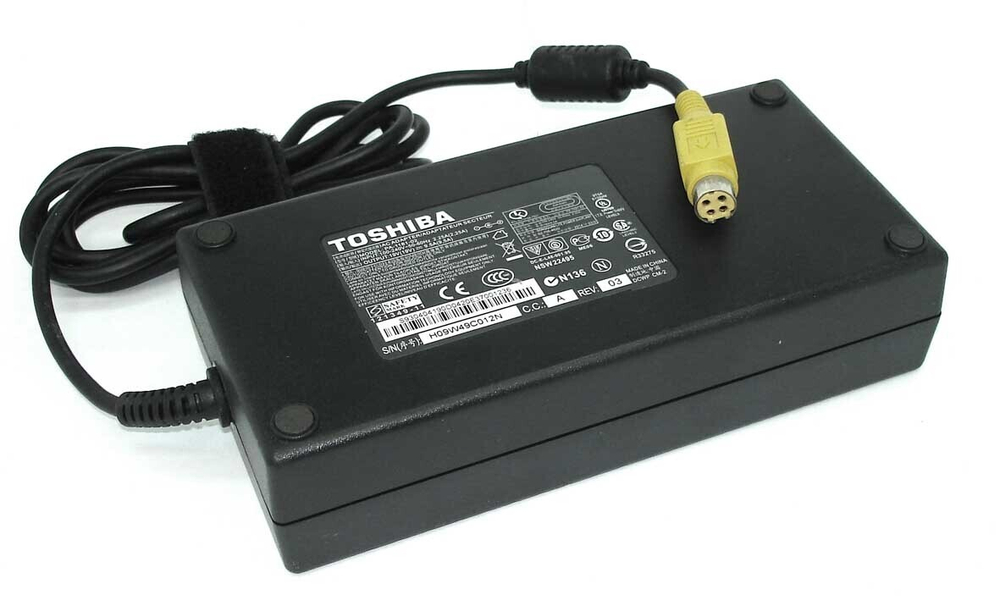 Блок питания (сетевой адаптер) для ноутбуков Toshiba 19V 9.5A 4Pin (Round 10mm)