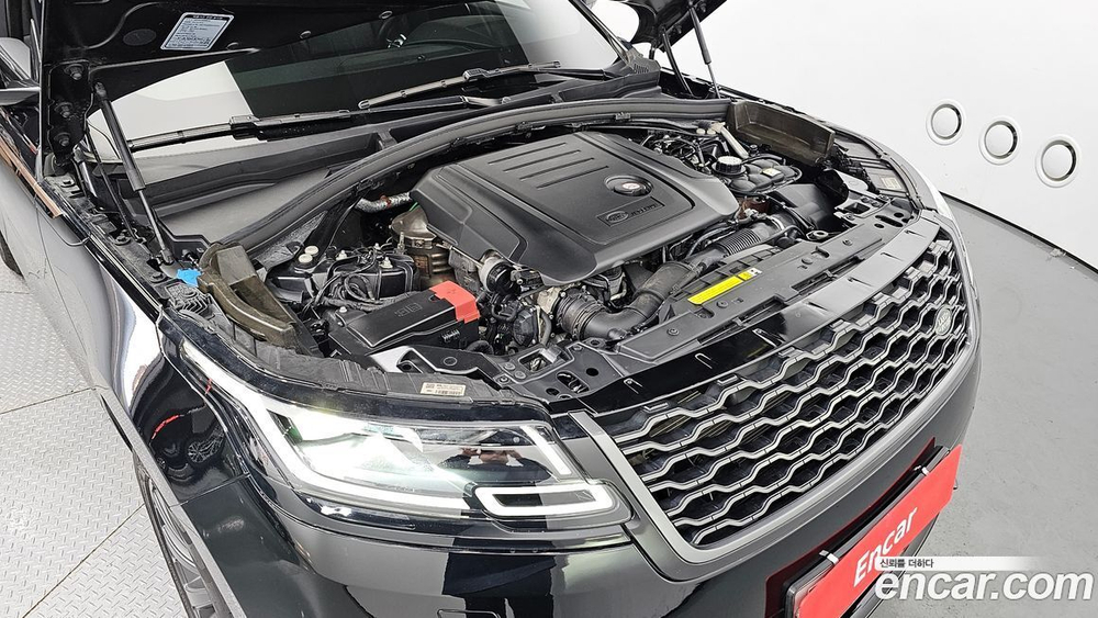 Land Rover Range Rover Bella 2.0 D240 R-Dynamic SE (12.2019)