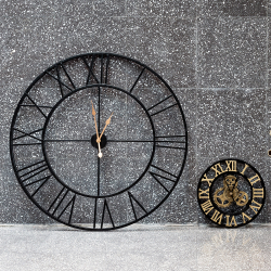 Часы настенные Объект мечты Курт блэк