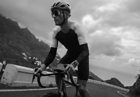 Часы Apple Watch Ultra 2 GPS + Cellular 49 мм, титановый корпус, ремешок Alpine Оливкового цвета,размер L