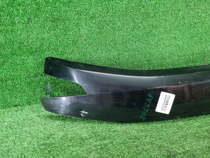 Накладка крышки багаж. Subaru Forester 5 SK 18-нв