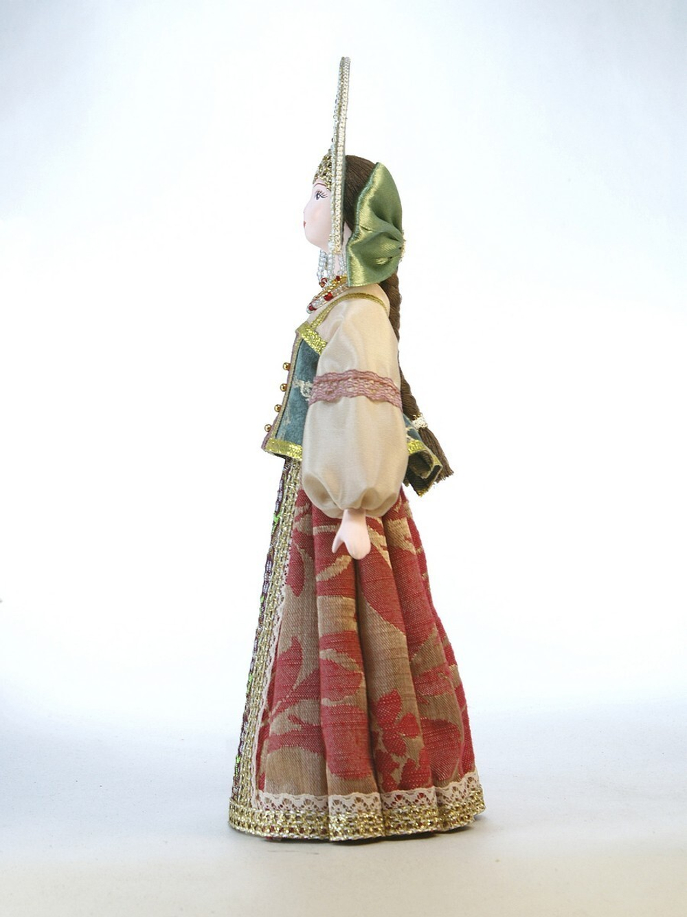 Кукла коллекционная в русском костюме в кокошнике