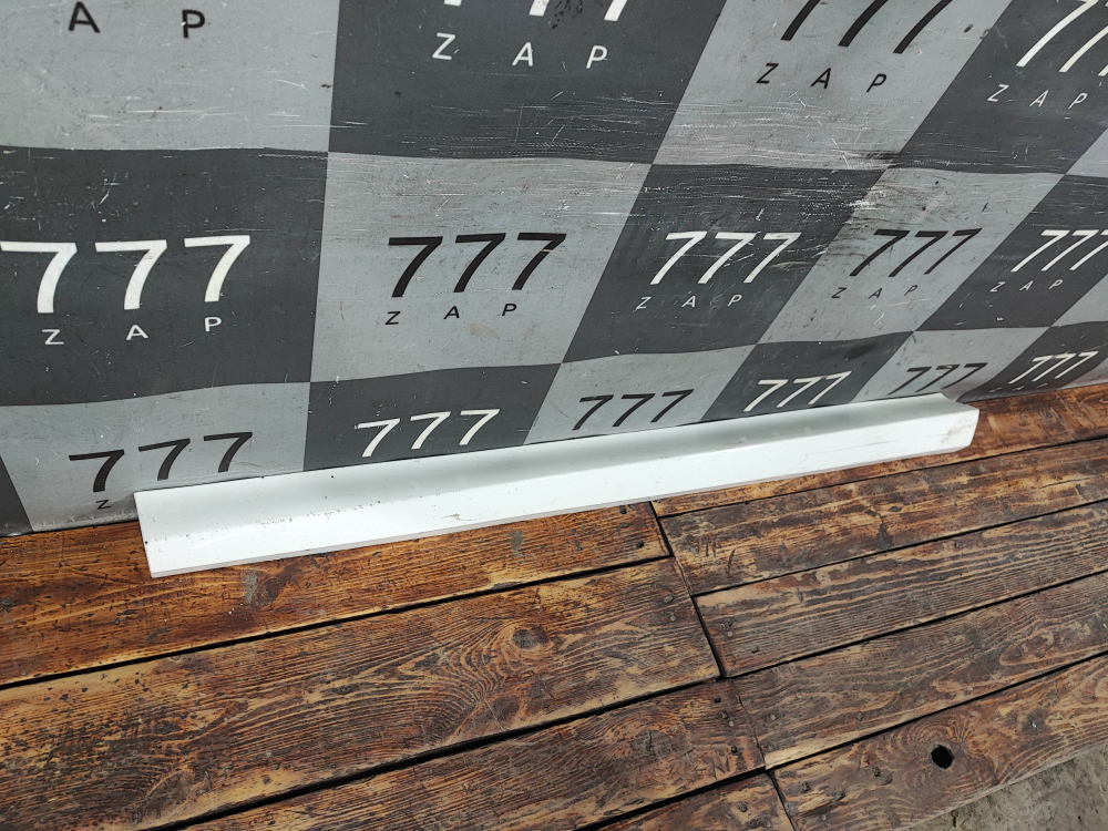 Накладка двери передней левой BMW X3 (G01) 17-нв Б/У Оригинал 51138064795