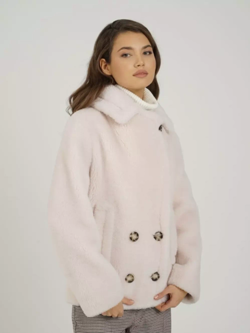 Шуба из шерсти чебурашка экошуба, жемчужная, SilverFox