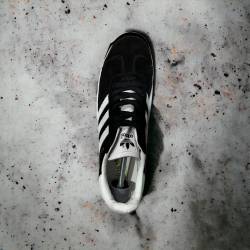 Adidas Gazelle • Black