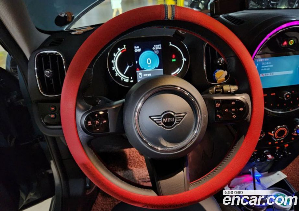 Mini Cooper Countryman Classic (09.2021)