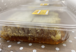 Мёд в сотах цветочный темный, Алтайский край, 1 кг., 2025 год.