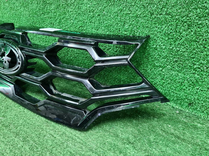 Решетка радиатора Lada Vesta (2022-н.в.) Cross