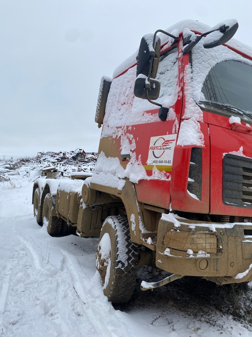 МАЗ 6432 6x6 Седельный тягач 643228-8571-052 (Дизельный, 11,6 л, 423 л.с., МТ)
