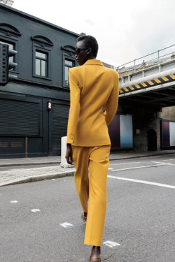 ZARA БРЮКИ СЛИМ С ВЫСОКОЙ ПОСАДКОЙ, ГОРЧИЧНЫЙ