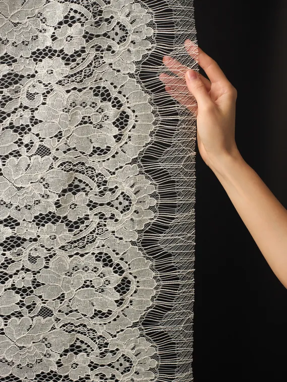 Кружевное неэластичное полотно, арт. M30764, сливочный