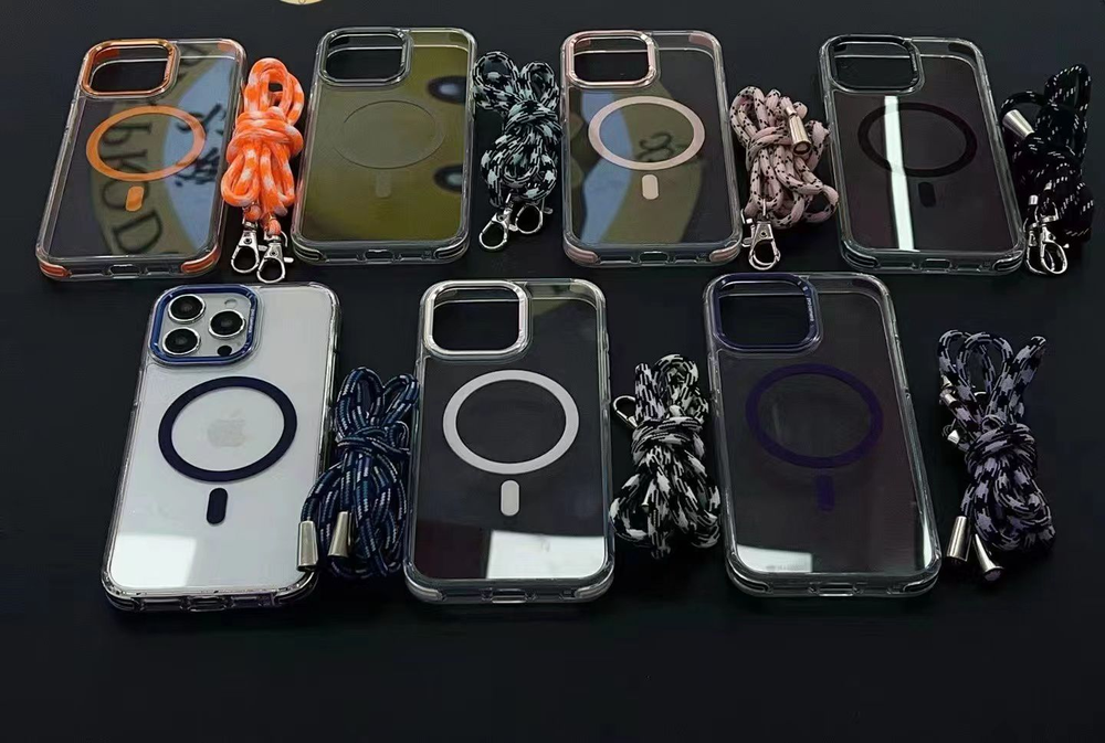 Clear Cover с MagSafe и ремешком для iPhone 16