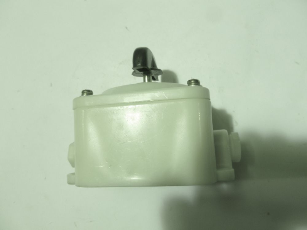 Выключатель HCD 70A,80C ,90B ( Switch assembly .20)