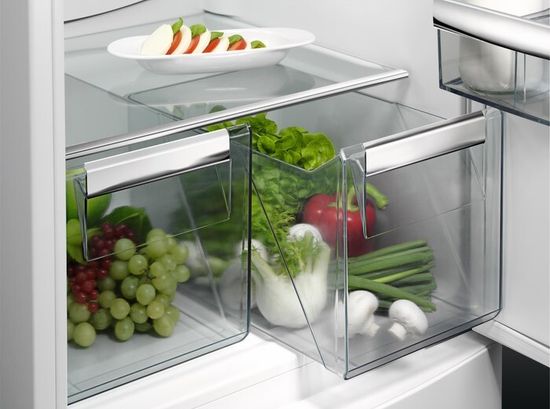 Встраиваемый холодильник AEG SCR 81864 TC