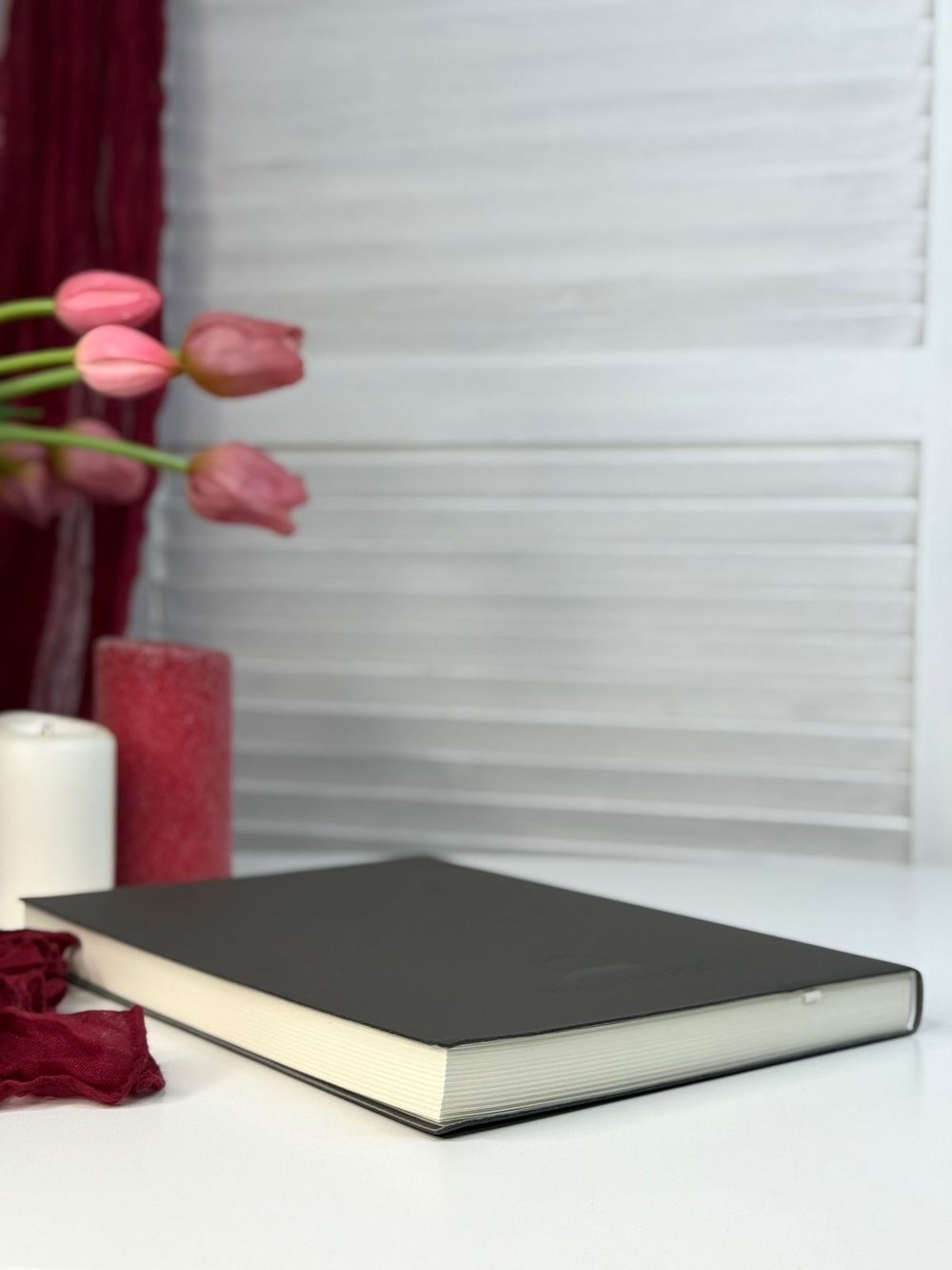 Блокнот А4 200л. (400страниц) без разлиновки Графитовый (К44-905A)