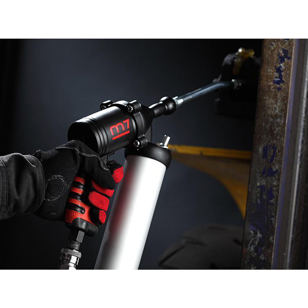 Шприц солидолонагнетатель пневматический 400 куб. см., композитный MIGHTY SEVEN (M7) SG-400C